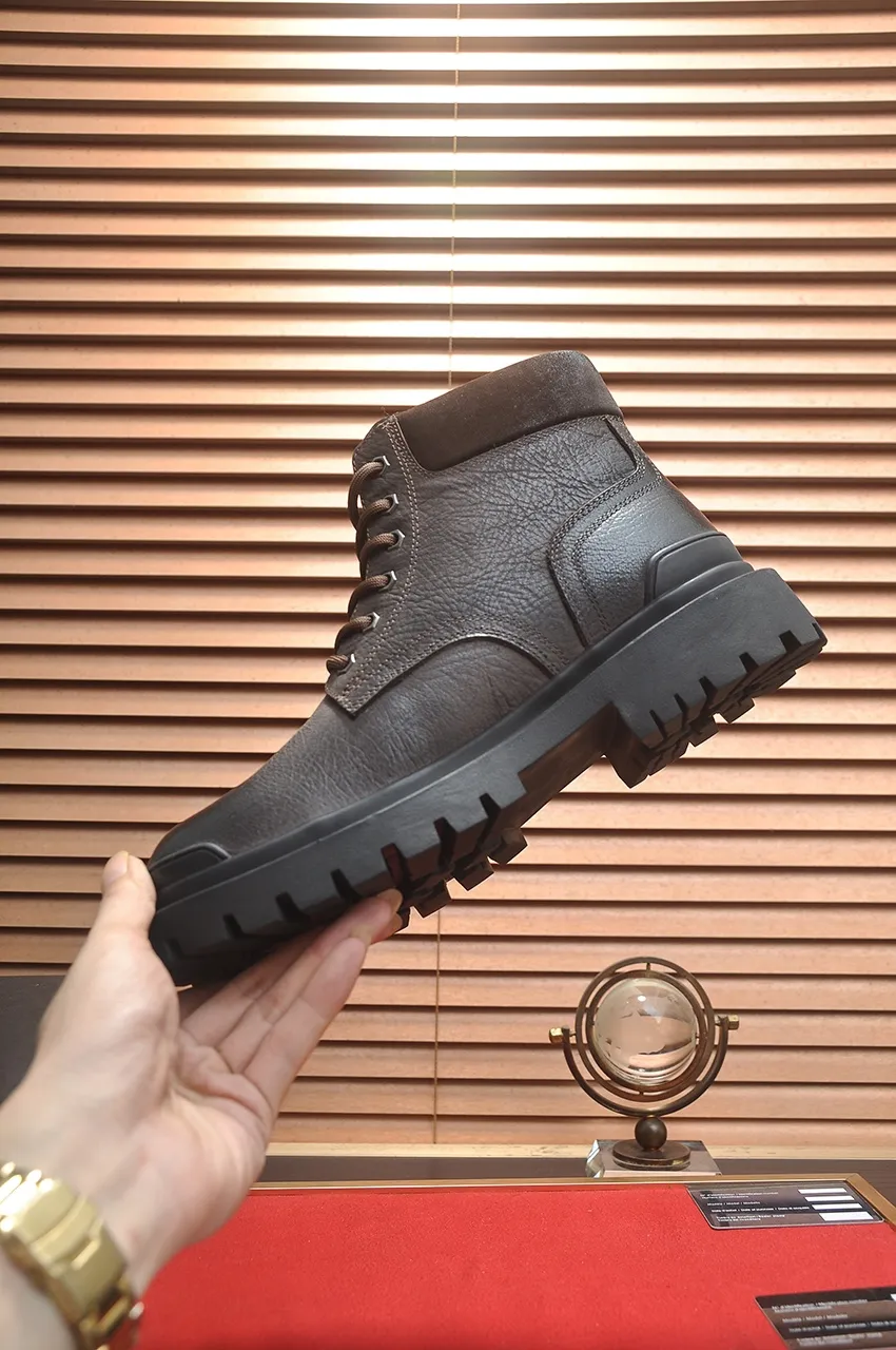 Men's shoes 💰640💶 [UGG] (full wool lining) top-end high-quality fur-in-one warm snow boots from Australia's warm luxury brand men's shoes, UGG-5877 official website synchronized, made of imported cowhide, carefully sewn...Imported rubber foam outsole (comfortable, soft, wear-resistant) The quality is really great...Exquisite workmanship, you can't put it down at first sight, available in sizes 39-44